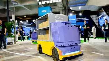 Un robot autonom va livra colete la ușă mai repede decât te aștepți