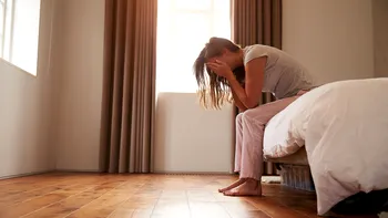 Boala ignorată de doctori și de care suferă una din 10 femei