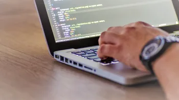 Microsoft investește în educația pe care școala românească n-o asigură
