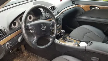ANAF scoate la vânzare mașini BMW și Mercedes la preț de Dacia