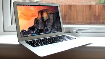 eMAG: reduceri la laptopuri bune și la birou, și în deplasare