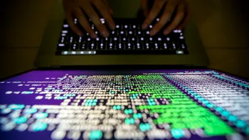 Cum dispari de pe internet și de ce merită să faci asta în România