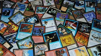Cartea din Magic: The Gathering, vândută la preț de apartament