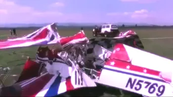 Dezastru la Suceava: două avioane s-au ciocnit în zbor