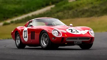 Acest Ferrari 250 GTO a devenit cea mai scumpă mașină din lume