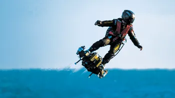 Cel mai tare “skateboard” cu care poți zbura și peste munți