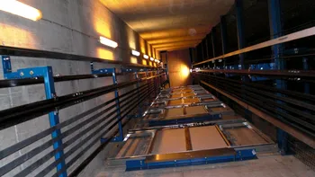 Liftul fără cablu care se mișcă și pe verticală, și pe orizontală