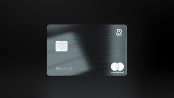 Revolut lansează cardul care îți dă bani înapoi în Bitcoin
