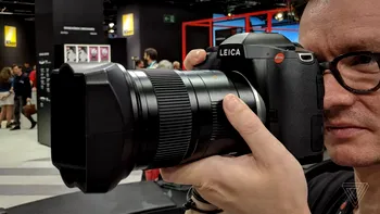Leica S3 duce ideea de aparat foto scump la un cu totul alt nivel