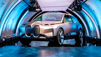 SUV-ul superb de la BMW care anticipează mașinile viitorului