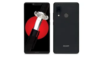 Telefonul fără margini de două ori mai ieftin decât Samsung Galaxy Note 9