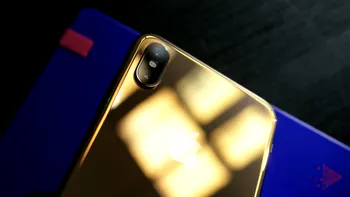 Cofondatorul Apple îți arată că habar n-are ce-i un iPhone (pliabil sau nu)