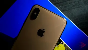 FOTO Cum ar putea arăta viitorul iPhone 2019 cu trei camere
