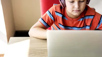 Care sunt condițiile impuse de stat pentru furnizarea internetului în școli