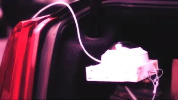 Ce se întâmplă când un „robot” pleacă în lume și scrie un roman