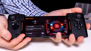 VIDEO ASUS ROG Phone - Acel telefon pe care îl transformi în consolă de gaming