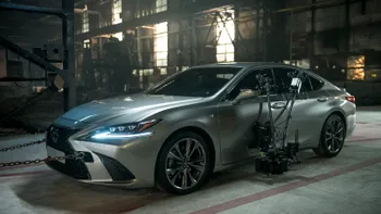 Lexus apelează la inteligență artificială să-i scrie reclamele
