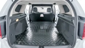 Dacia Duster „de colecție”: o s-o vrei în România ca să cari orice