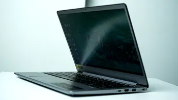 TEST Acer Swift 3 - Un laptop care nu rupe bugetul pentru un birou mobil