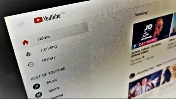 Maneaua care intră în topul celor mai populare clipuri pe YouTube
