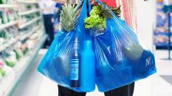 Plasticul, o problemă națională: ce cantități ingerezi zilnic fără să-ți dai seama