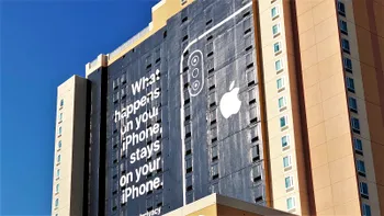 Apple ironizează practicile de monetizare ale Google, cu o reclamă ”deșteaptă”