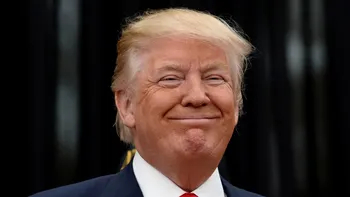 Marea întoarcere a lui Trump în social media: ce pregătește după ce a fost alungat de pe Facebook și Twitter
