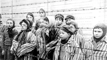Facebook, în topul platformelor care neagă Holocaustul: cine mai ignoră trecutul evreilor