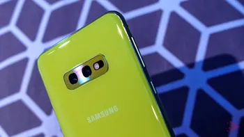 Samsung lansează primul telefon cu o cameră foto de 64 MP