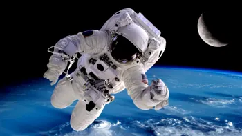 NASA caută astronauți pe care să-i trimită pe Lună: ce condiții trebuie să îndeplinească