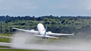 După câțiva ani și multiple prăbușiri, Boeing 737 Max poate zbura din nou: ce s-a schimbat