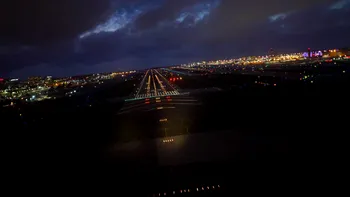 VIDEO Cum aterizează un Boeing noaptea și ce nu vezi tu ca pasager