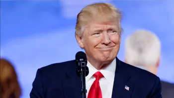 Donald Trump vrea să îngroape rețelele sociale care îl cenzurează: ce se întâmplă azi