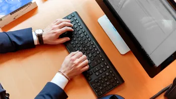 Cum copiezi un text fără formatarea originală, oriunde, pe PC sau Mac