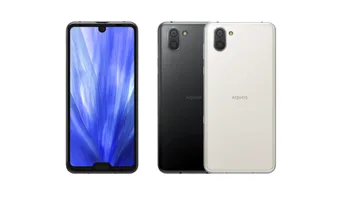 Sharp intră în cursa telefoanelor de top, cu Snapdragon 855 și două crestături