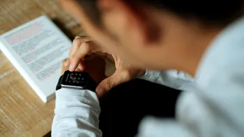 Cele mai bine vândute modele de smartwatch-uri în 2019