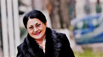 Dezvăluirea lui Andronescu cu elevi falși arată că școala românească e ficțiune