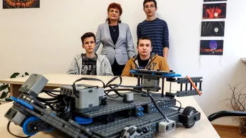 Trei români participă la Olimpiada Geniilor. Ce au făcut să ajungă acolo