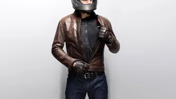 Vesta de care toți motocicliștii au nevoie, mai ales cei din România