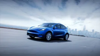 Mașinile electrice vor deveni mai accesibile pentru români. Tesla se va extinde în estul Europei