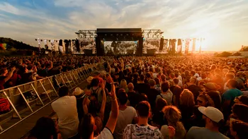 Se fac planuri pentru organizarea unor mari festivaluri ca Untold și Neversea: ce condiții trebuie să respecți