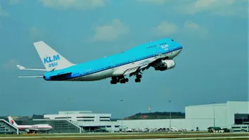 Bilete mai ieftine după izolare: cum au readus companiile aeriene oamenii înapoi în avioane