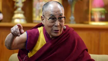 Dalai Lama spune că, dacă succesorul va fi o femeie, atunci trebuie să arate bine