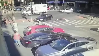 Premieră tristă pentru trotinete electrice: de ce a amendat-o poliția în București, după accident
