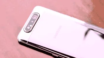 Samsung pregătește telefonul care te face să uiți că n-ai bani de Note 10