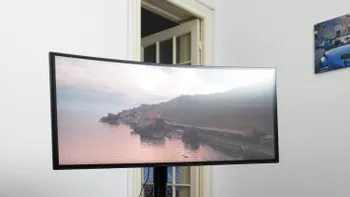 Monitorul curbat de la LG care face din biroul tău unul demn de 2019