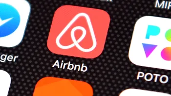 Airbnb, pe butuci: cea mai importantă platformă online de turism face concedieri masive