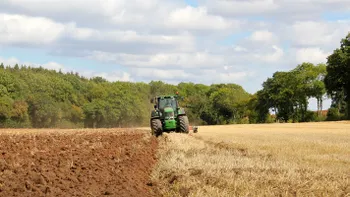 Soluția Orange care poate face mai mult pentru agricultură decât statul