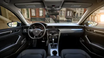 Noul Passat de la Volkswagen arată ca o mașină făcută pentru Terminator