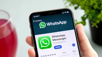Trucuri WhatsApp: cum alegi cine te poate adăuga în grupuri, ca să scapi de stres